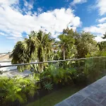 Bondi Holiday Home - Garden